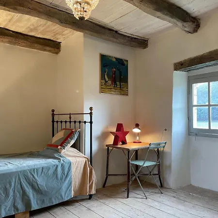 Holiday home Historic Mansion By The River Lot In C Nevi Res Cenevieres