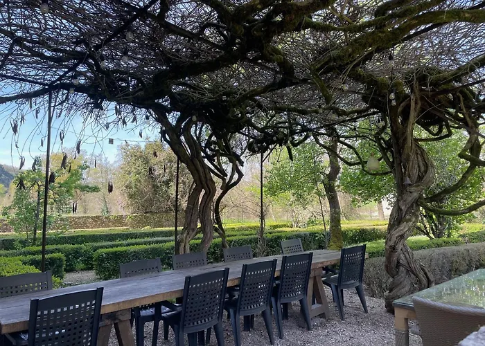 Tatil Evi Historic Mansion By The River Lot In